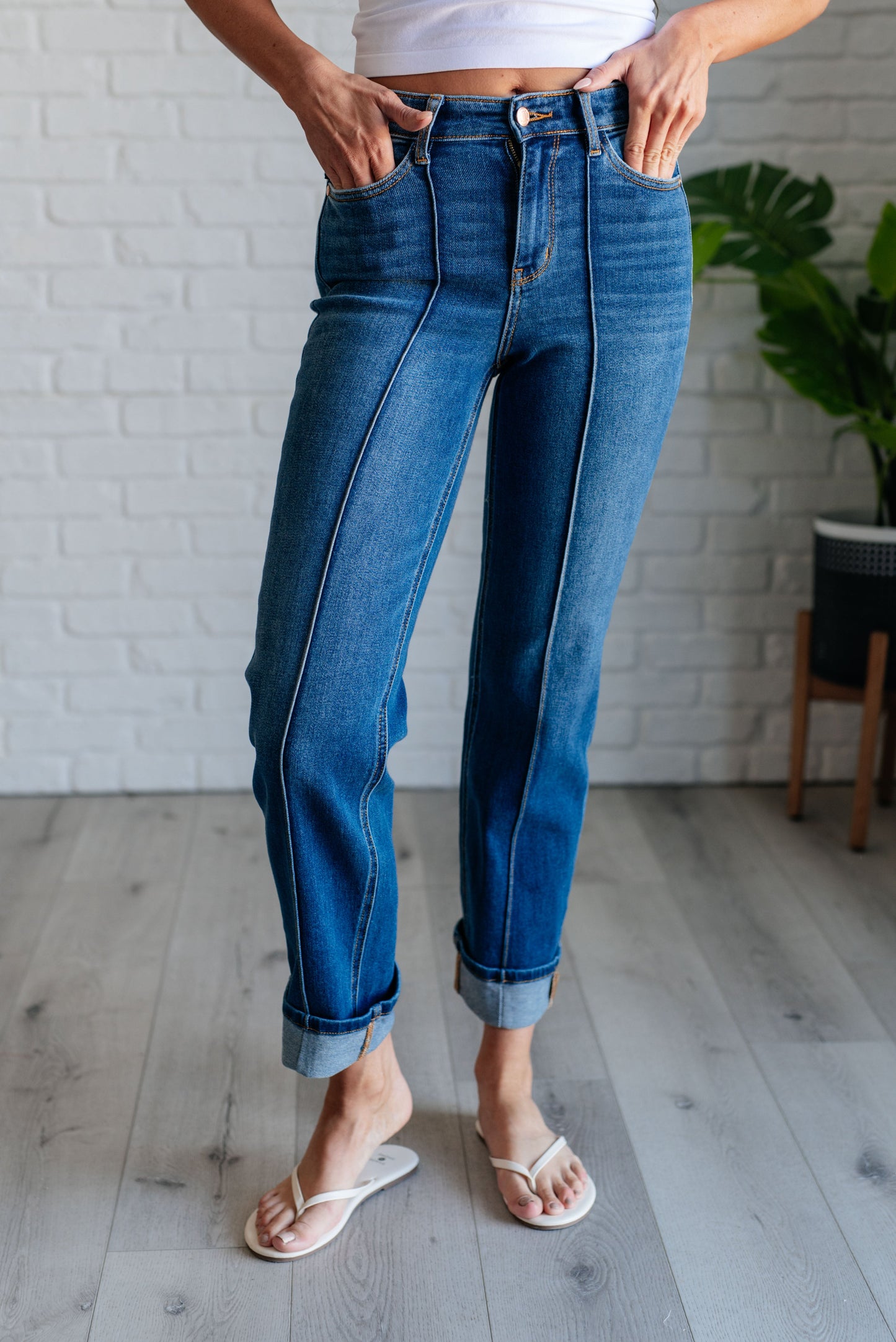 Judy Blue High Rise Center Seam Straight Jeans