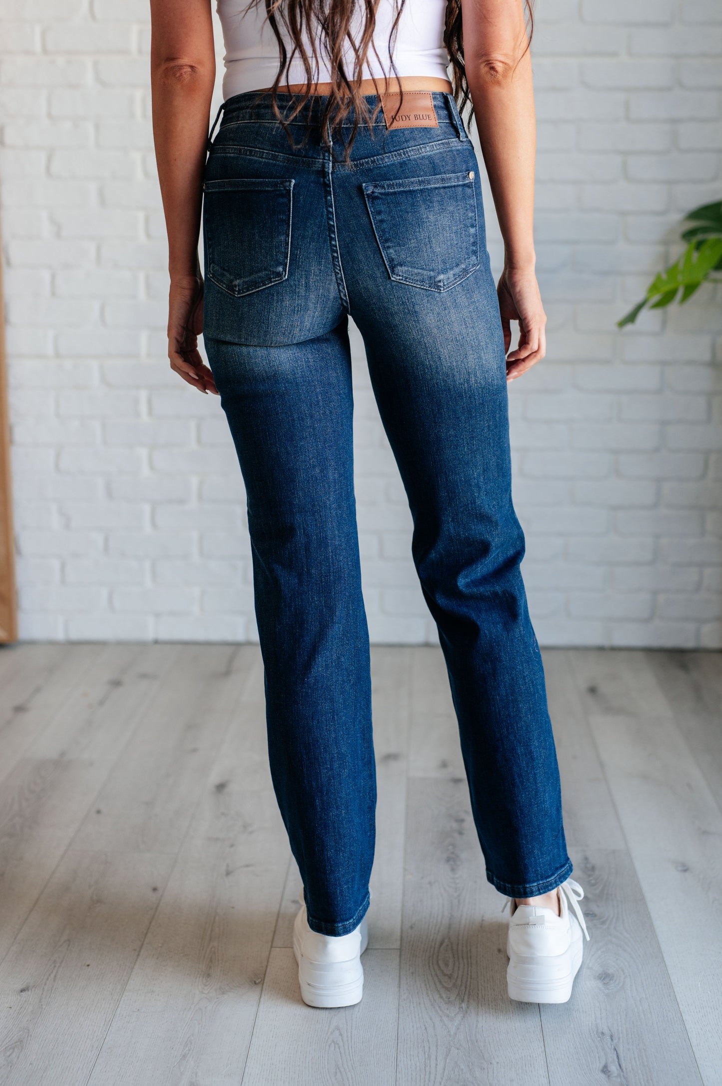 Judy Blue Mid Rise Tummy Control Classic Straight Jeans