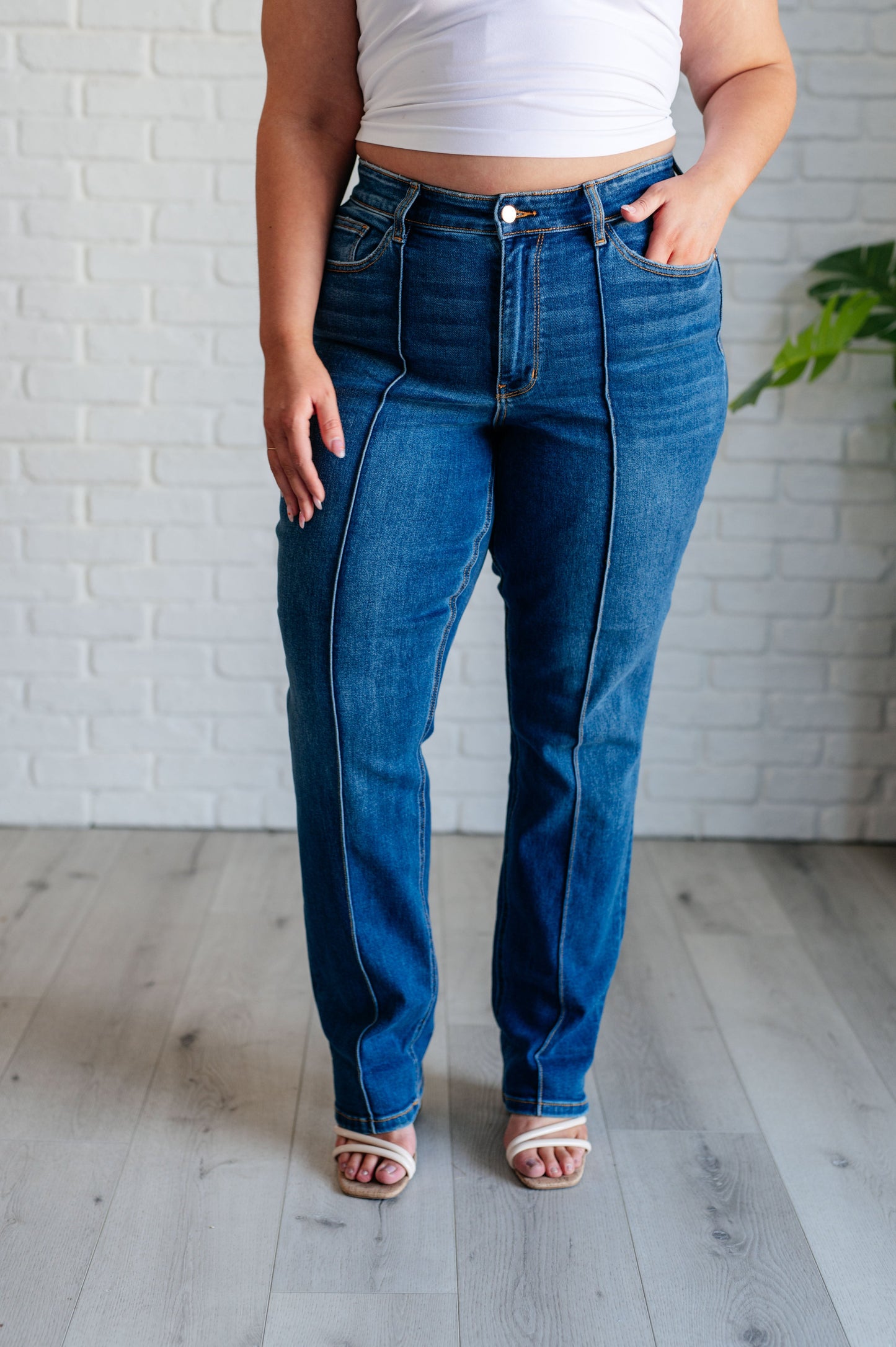 Judy Blue High Rise Center Seam Straight Jeans