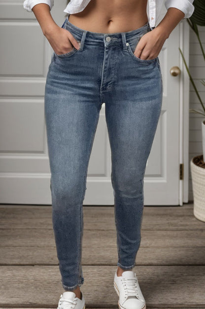 Judy Blue Tummy Control Skinny Jeans