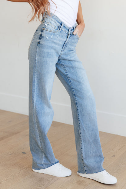 Judy Blue V Front Straight Jeans