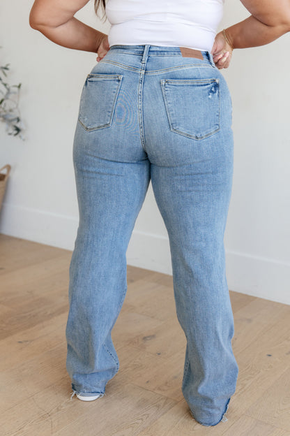 Judy Blue V Front Straight Jeans