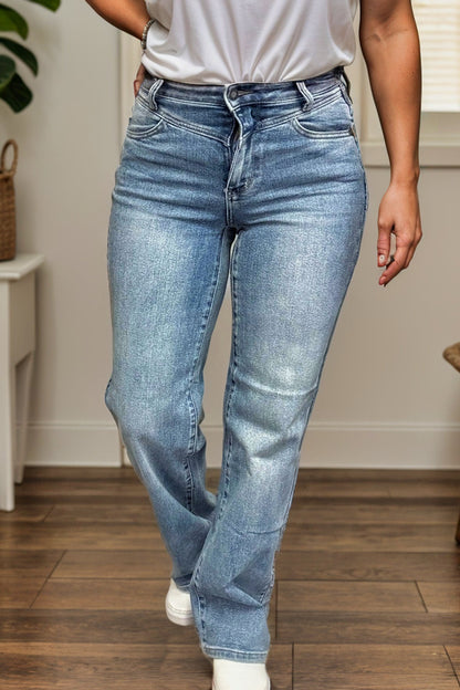 Judy Blue Front Yoke Light Wash Straight Jeans