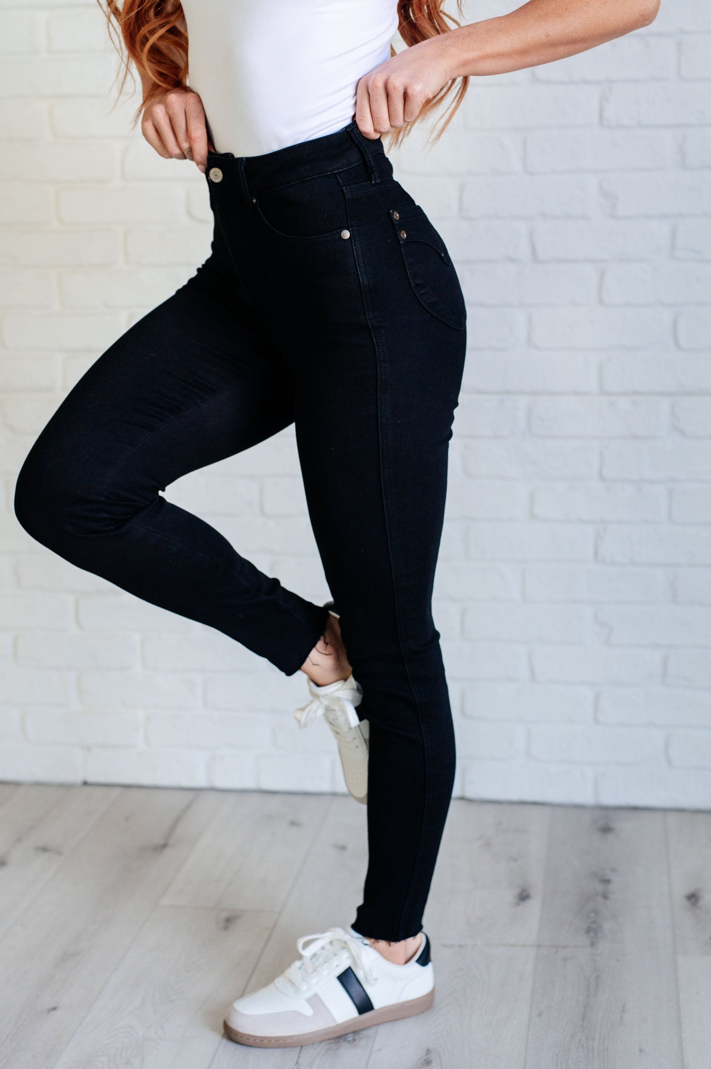 Judy Blue Tummy Control Black Skinny Jeans