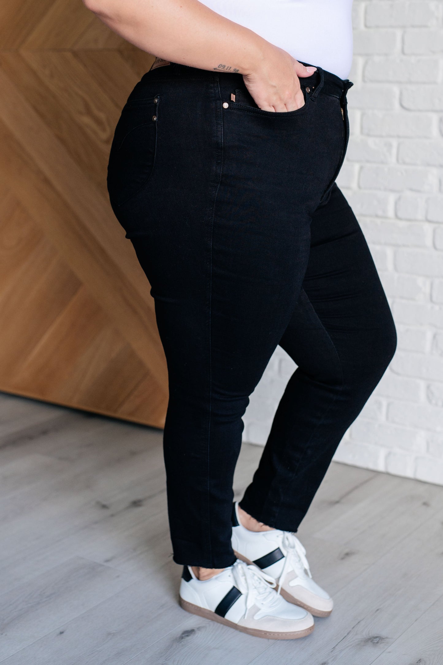 Judy Blue Tummy Control Black Skinny Jeans