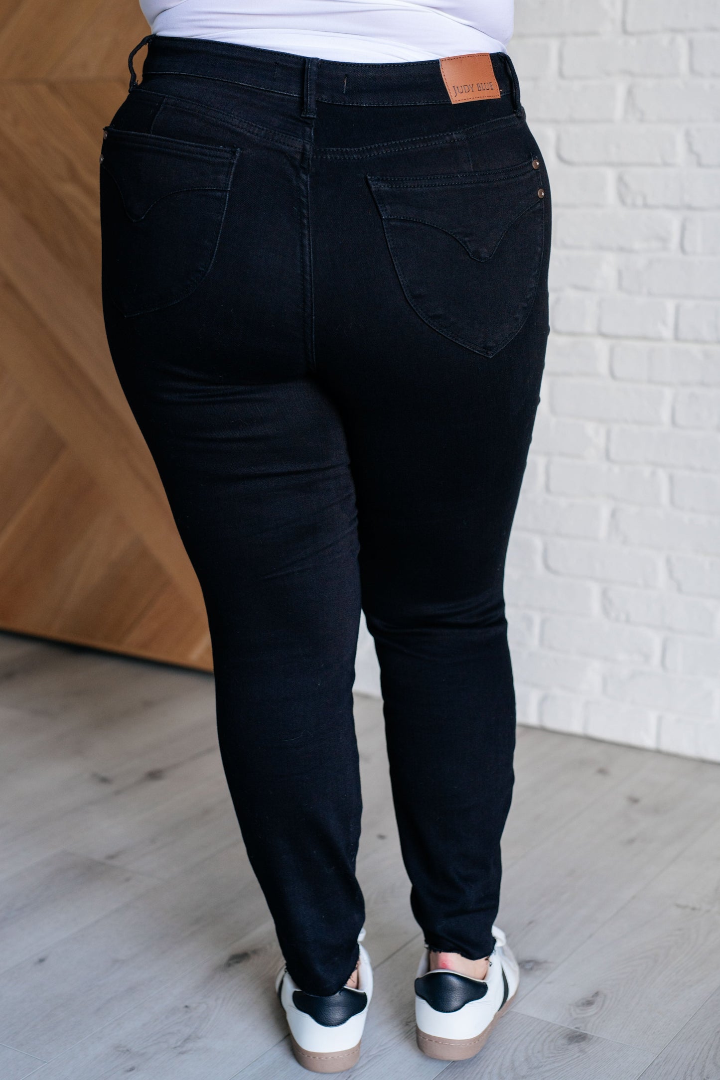 Judy Blue Tummy Control Black Skinny Jeans