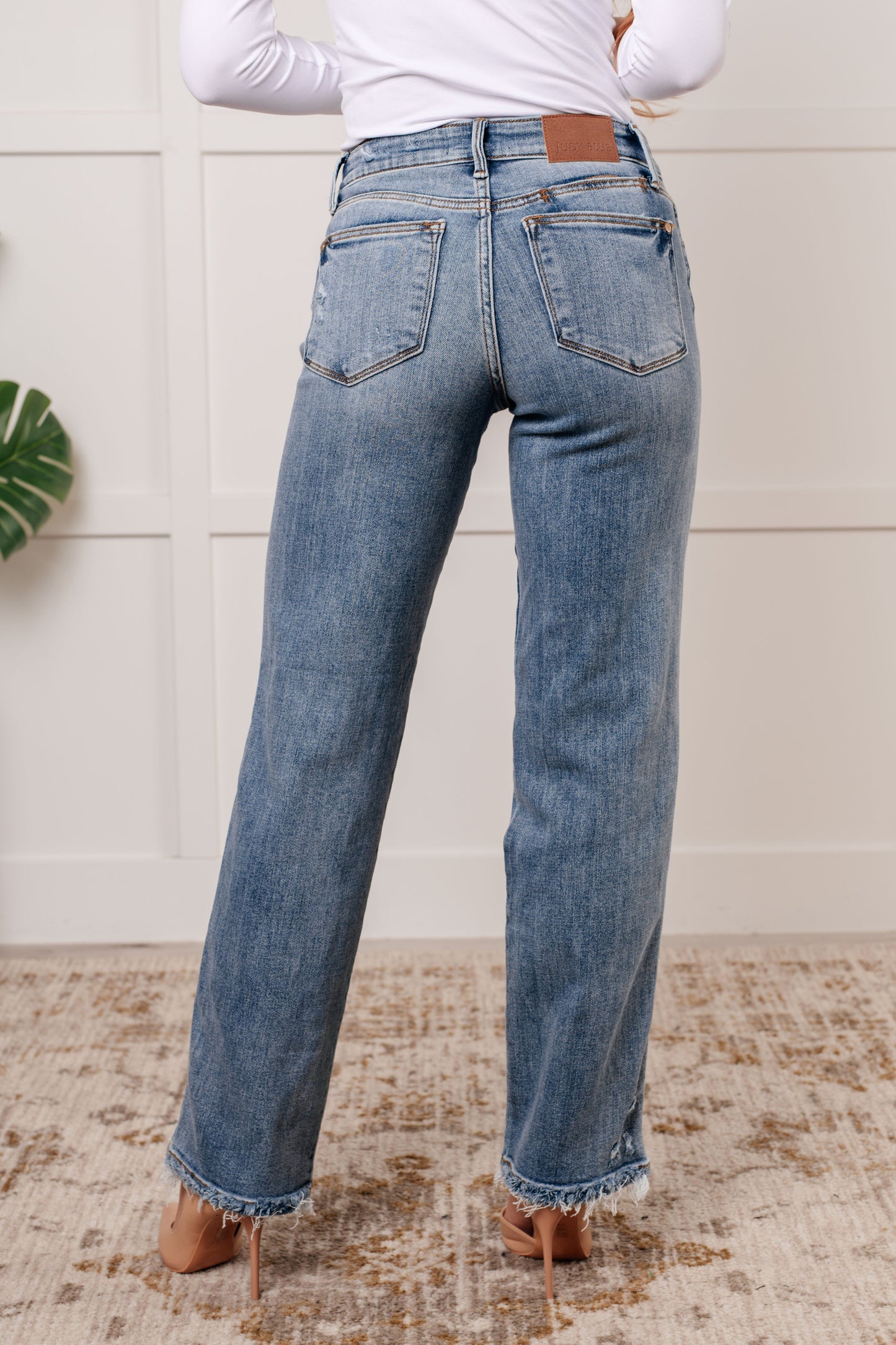 Judy Blue Mid Rise Cell Phone Pocket Dad Jeans