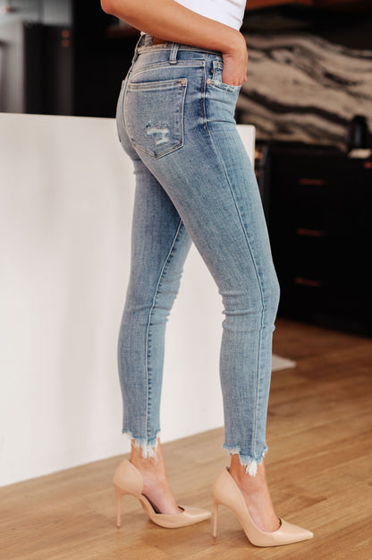 Judy Blue Frayed Ankle Skinny Jeans