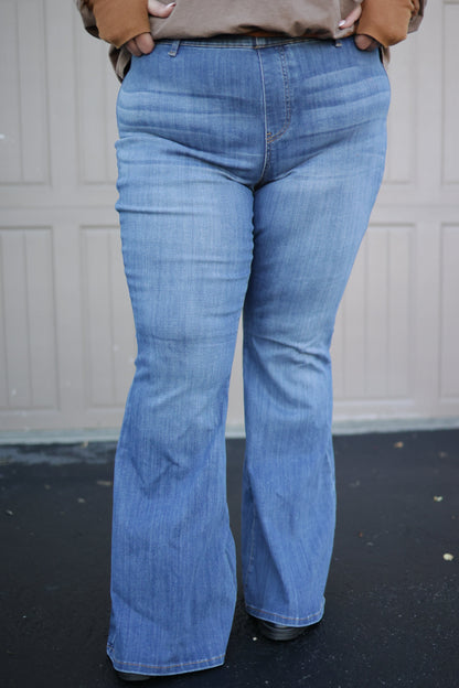 Judy Blue Super Flare Jeggings