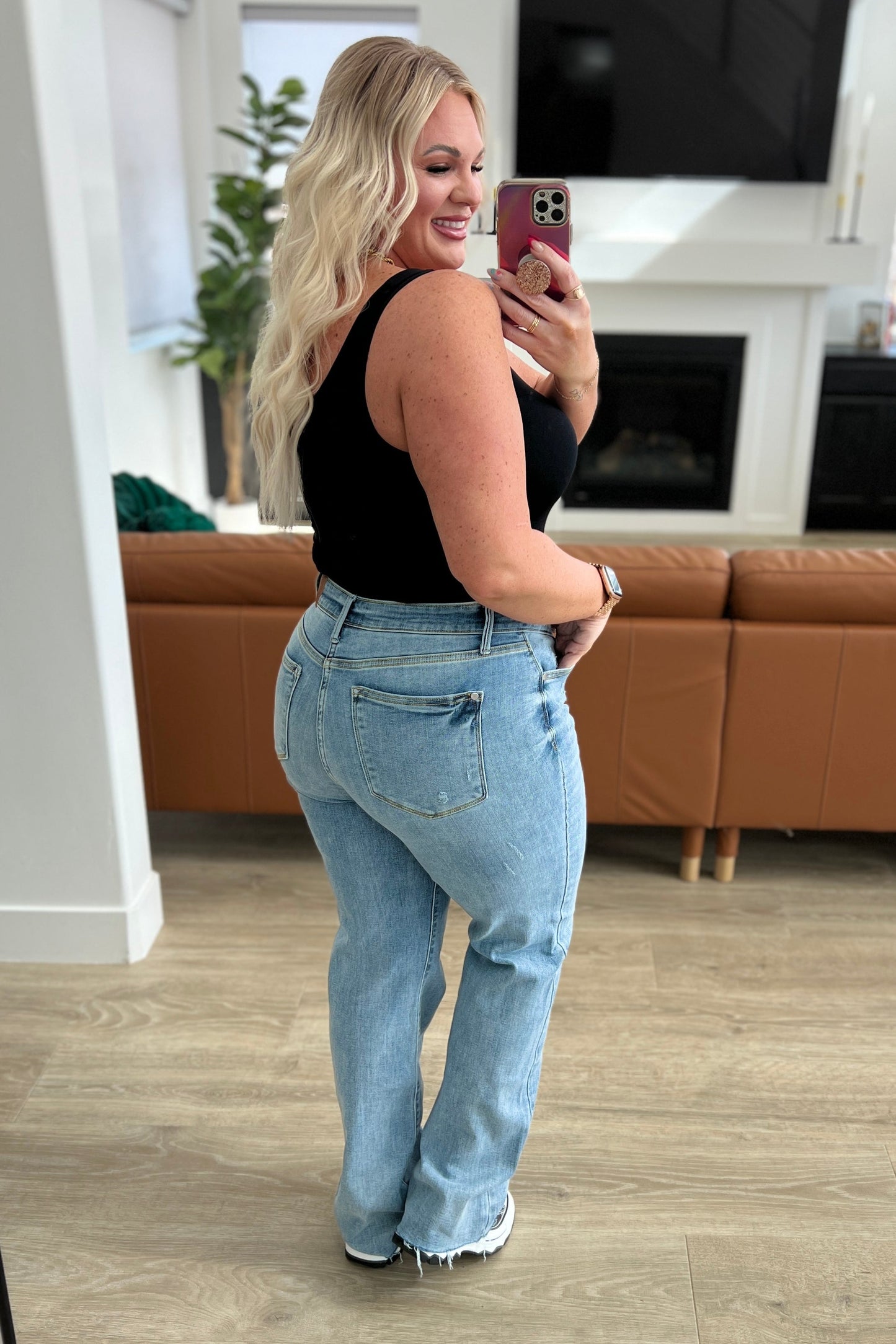 Judy Blue V Front Straight Jeans